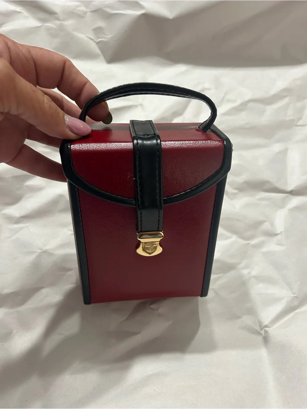 N/A compact red